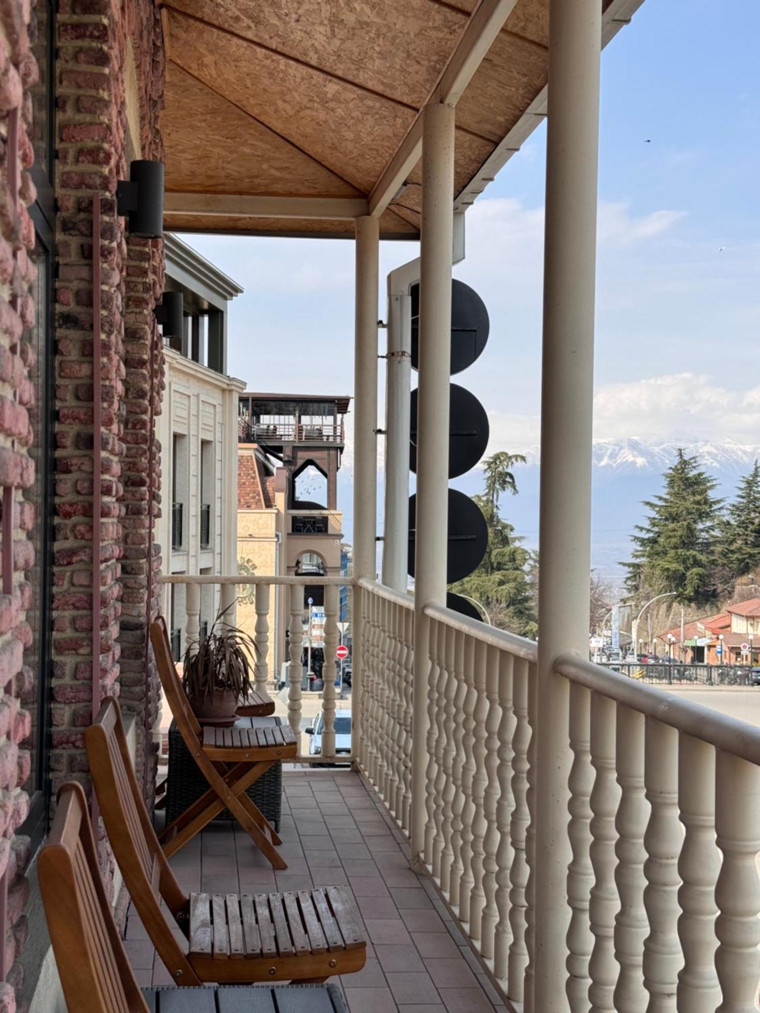 Hotel Vinoodor - Ვინოოდორ à Telavi Extérieur photo