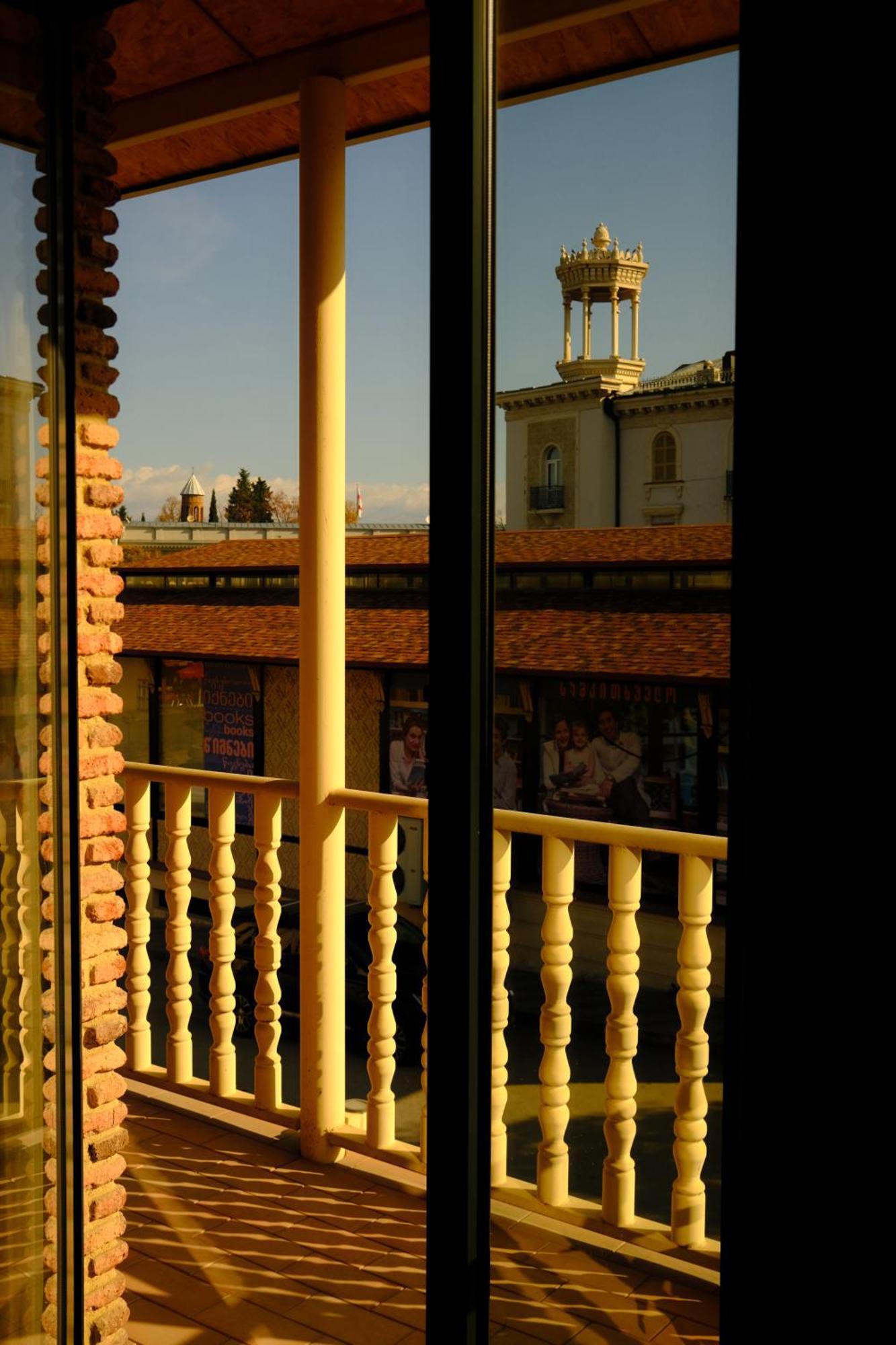 Hotel Vinoodor - Ვინოოდორ à Telavi Extérieur photo